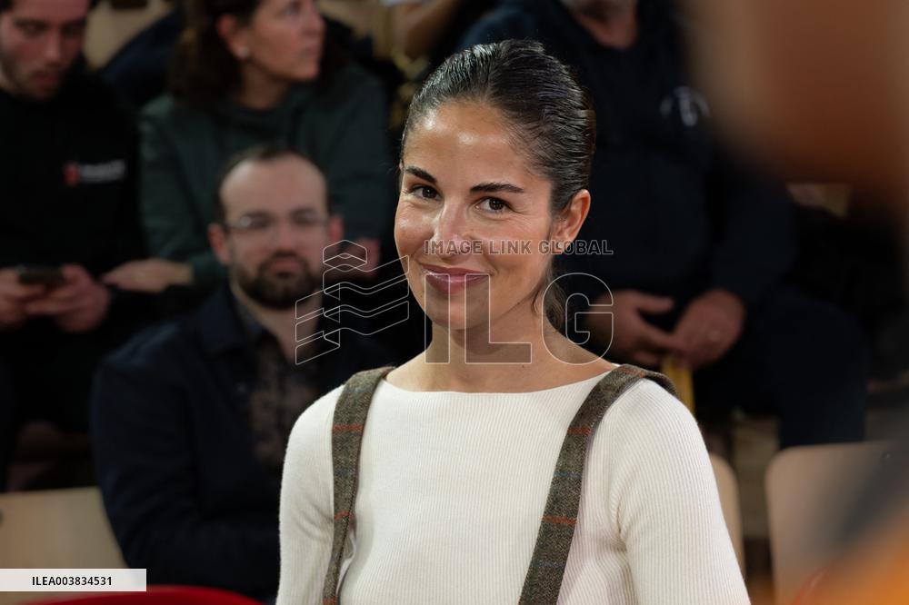 F1 Driver George Russell And Girlfriend At Basketball Match - Monaco
