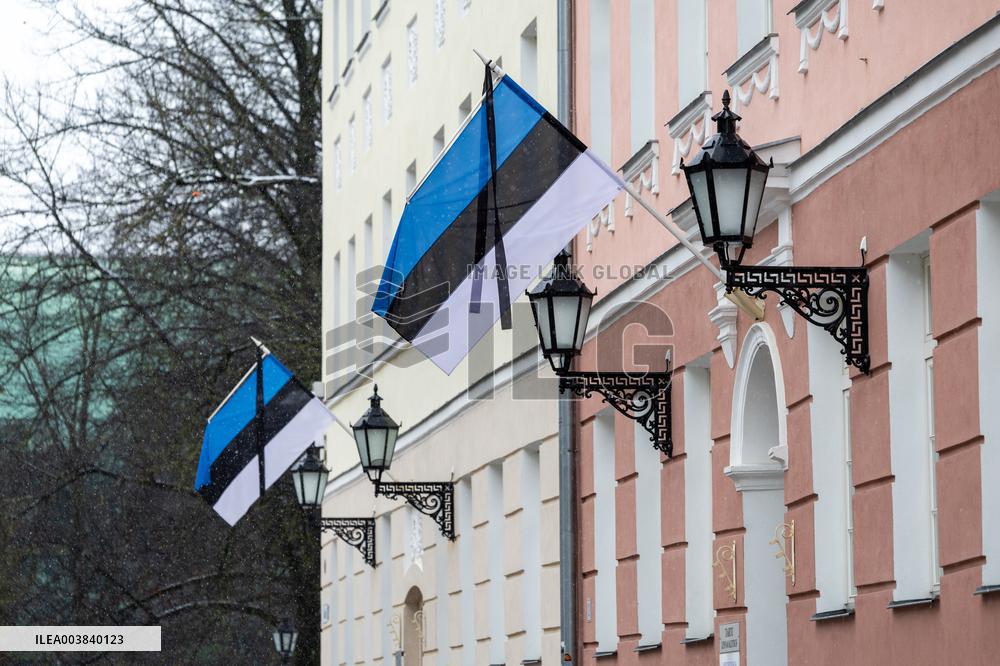 Mourning the late President Arnold Rüütel