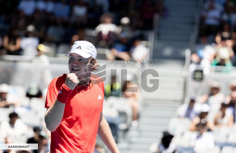 Australian Open - Day 2 - Melbourne