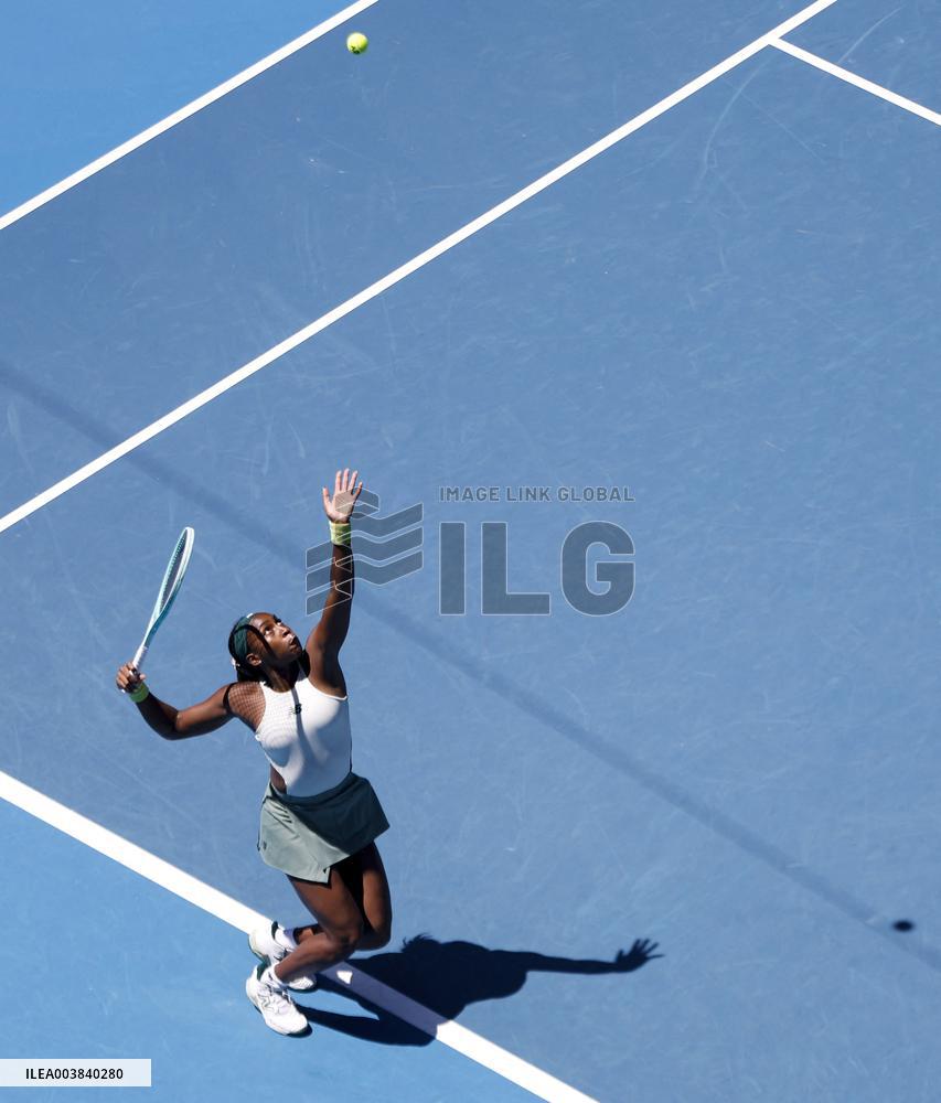 Australian Open - Day 2 - Melbourne