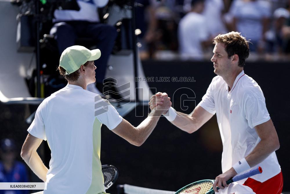 Australian Open - Day 2 - Melbourne