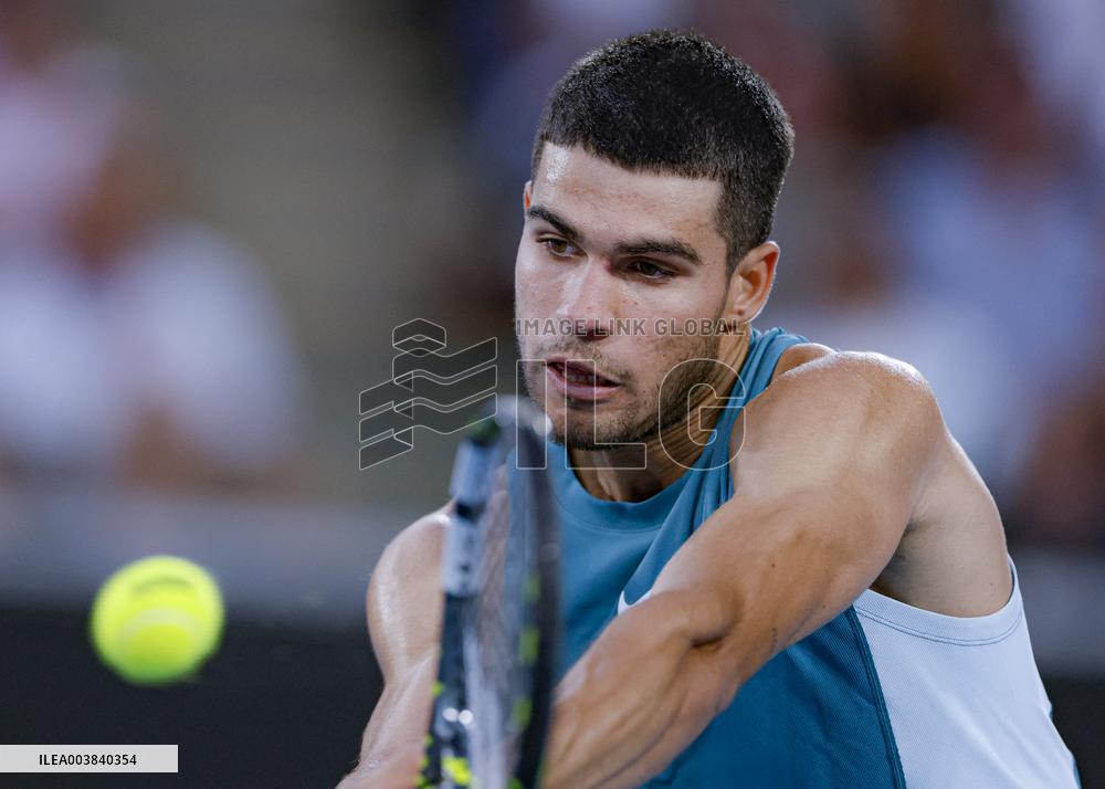 Australian Open - Day 2 - Melbourne