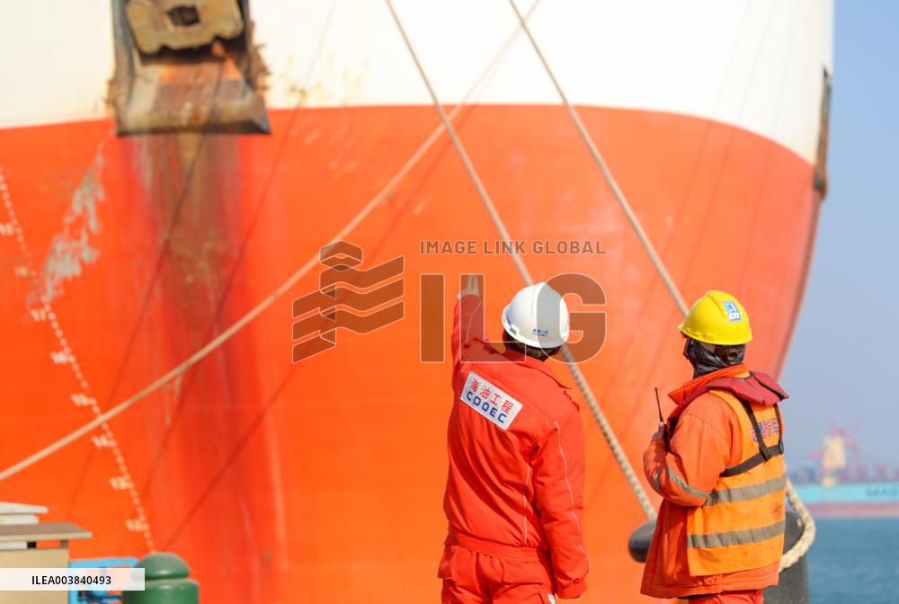 400,000-ton Super Large P79 FPSO Delivery