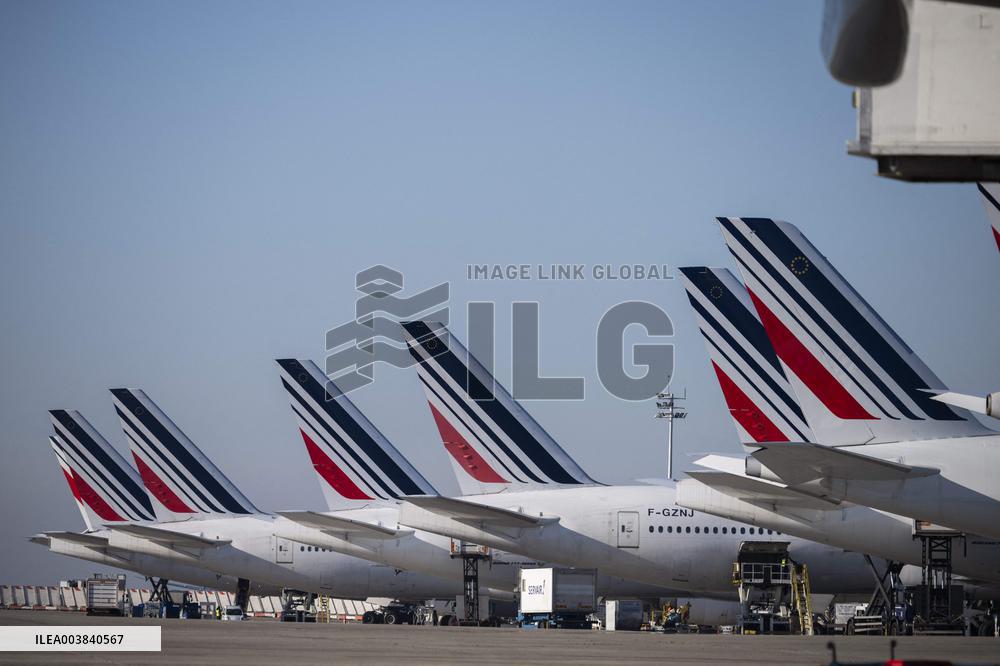 Illustration at Charles de Gaulle Airport in Paris