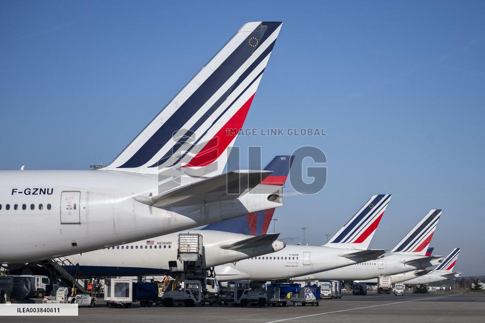 Illustration at Charles de Gaulle Airport in Paris