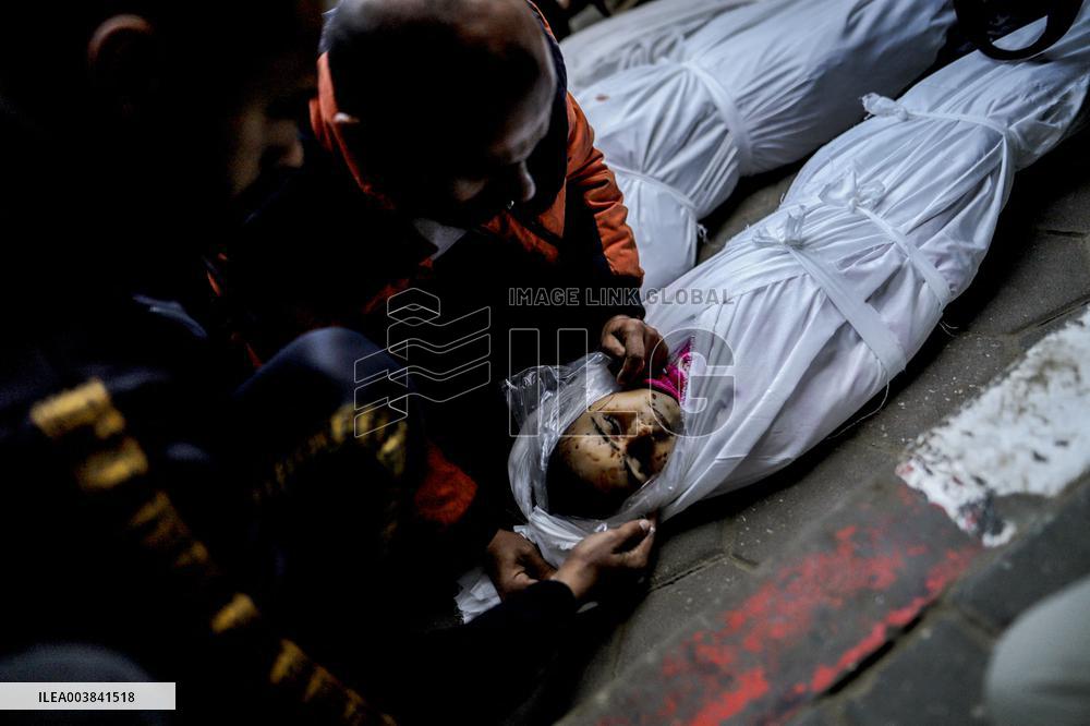 Funeral Of Victims After Israeli Attack - Deir al-Balah