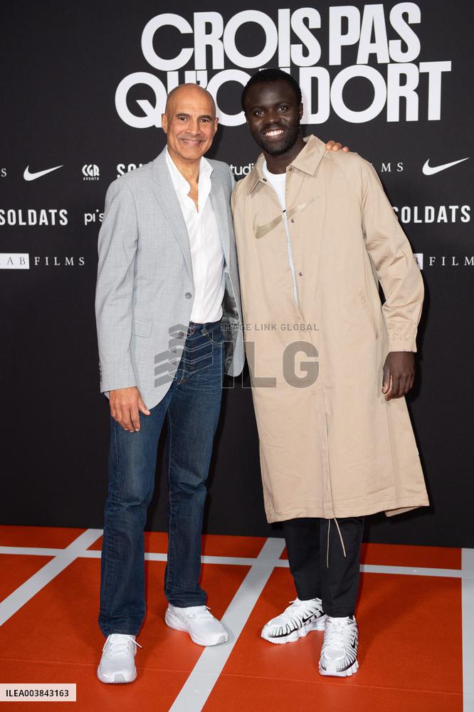 Crois Pas Qu On Dort Premiere