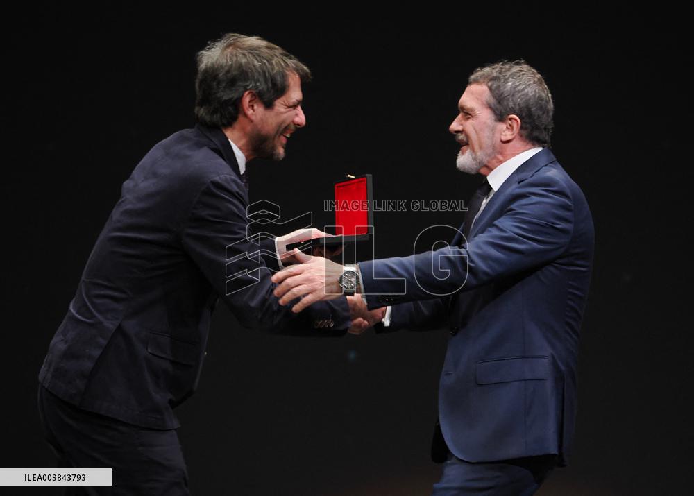 Antonio Banderas At Academy Of Performing Arts Of Spain Gala - Valladolid
