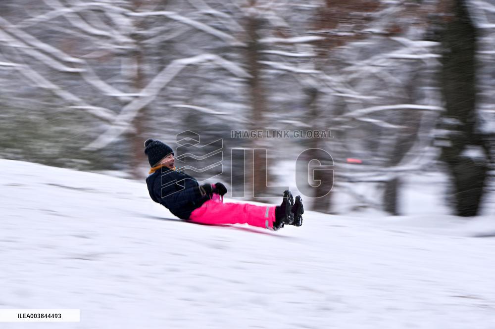 Stryiskyi Park in Lviv in winter