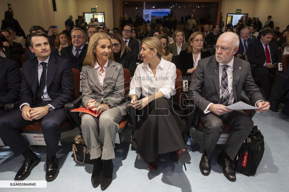 Infanta Elena Participates A Forum - Spain
