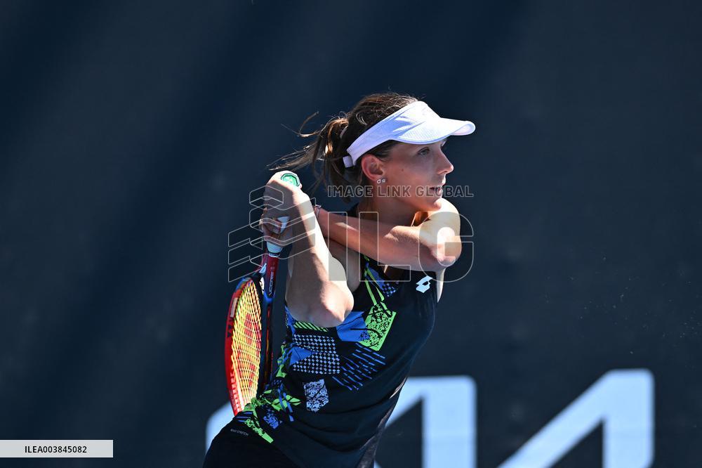 Australian Open Women's First Round - Melbourne