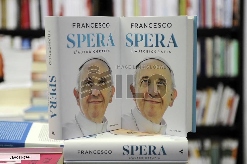 Pope Francis' Autobiography 'Spera' Release - Rome