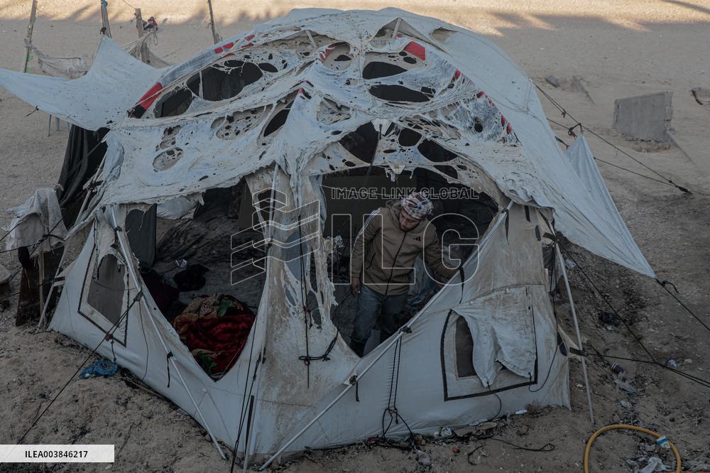 Israel Targets Lorence Cafeteria In Deir Al-Balah - Gaza