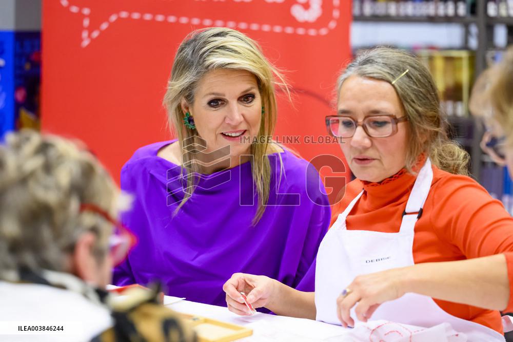Queen Maxima Visits Community Art Project Thuis - the Hague