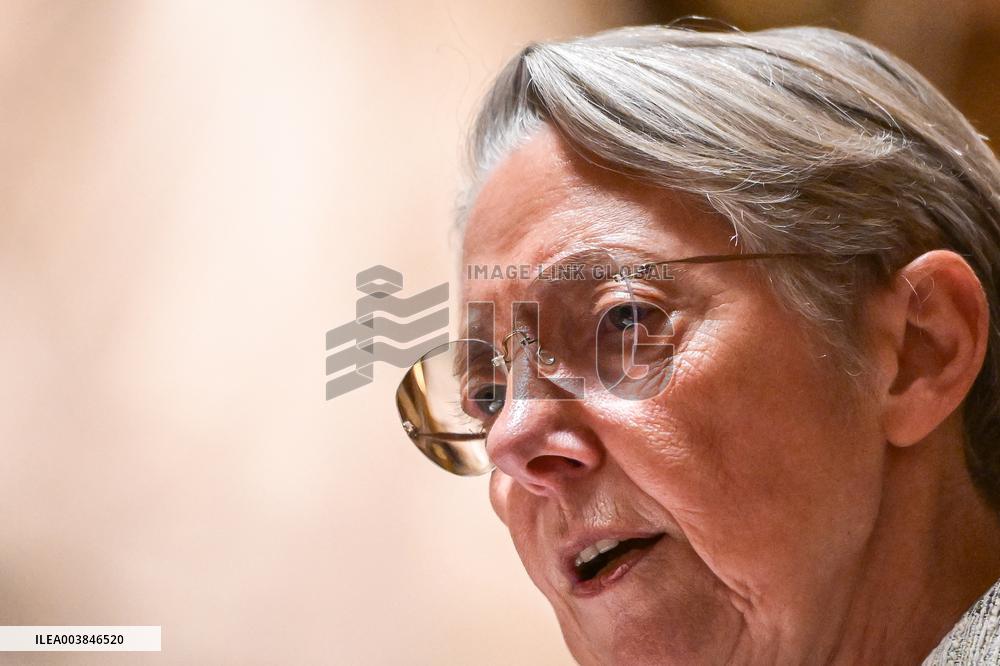 Announcement of the Government Statement at the Senate in Pars FA