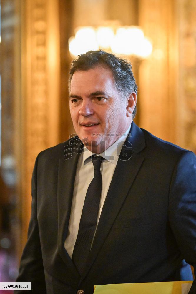 Announcement of the Government Statement at the Senate in Pars FA