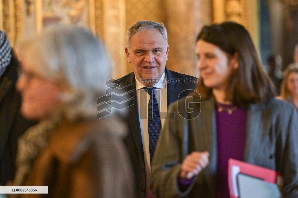 Announcement of the Government Statement at the Senate in Pars FA