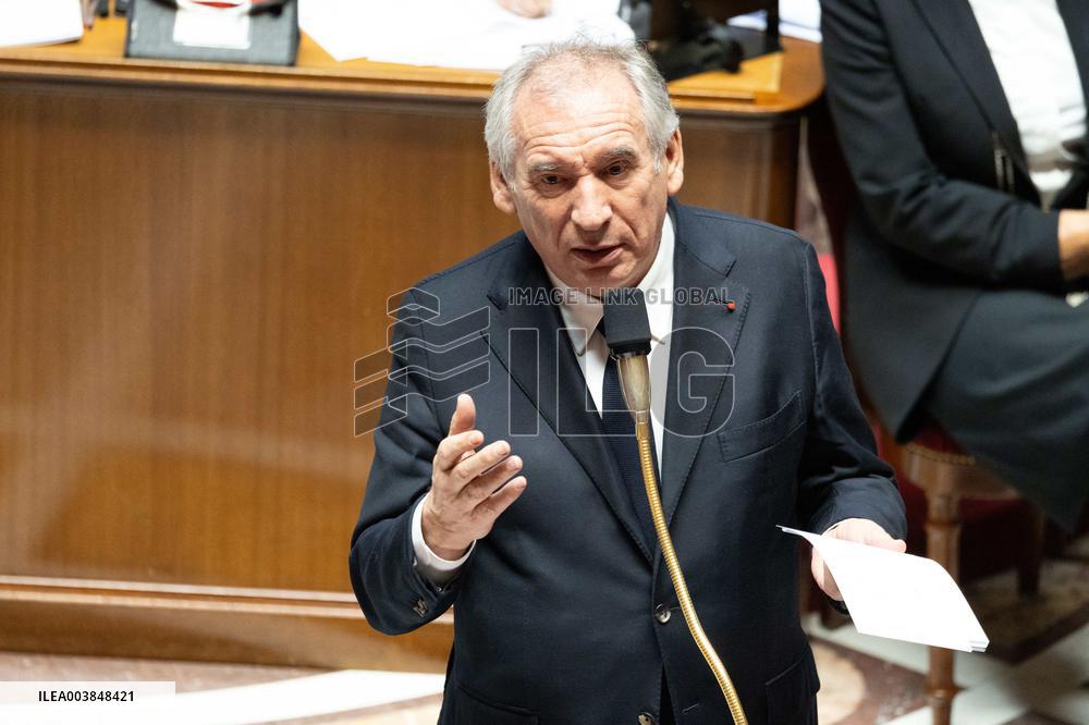 Francois Bayrou replies to MP after general policy statement - Paris