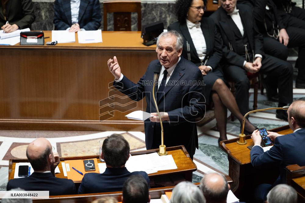 Francois Bayrou replies to MP after general policy statement - Paris