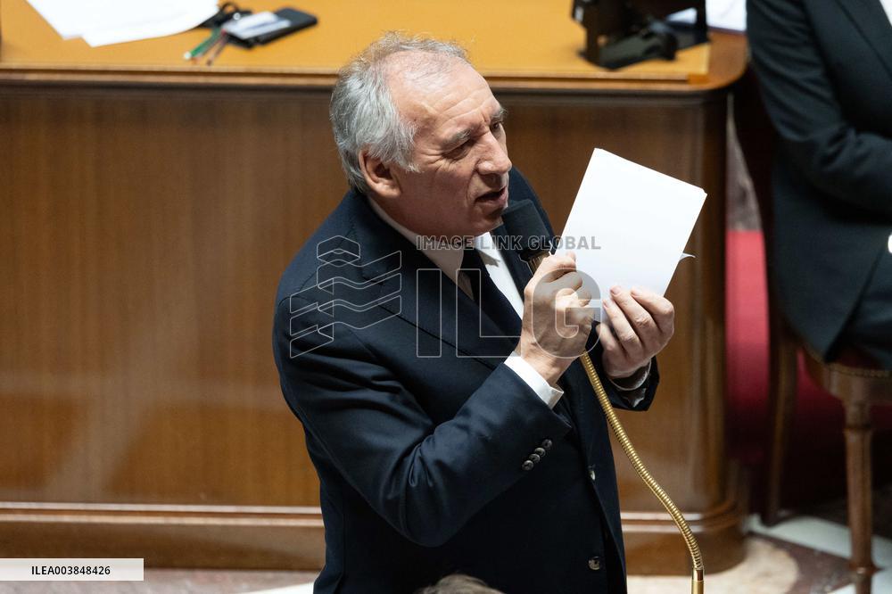 Francois Bayrou replies to MP after general policy statement - Paris