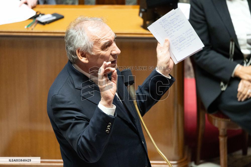 Francois Bayrou replies to MP after general policy statement - Paris