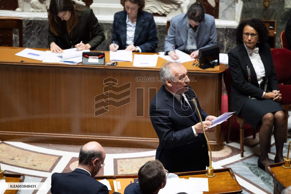 Francois Bayrou replies to MP after general policy statement - Paris