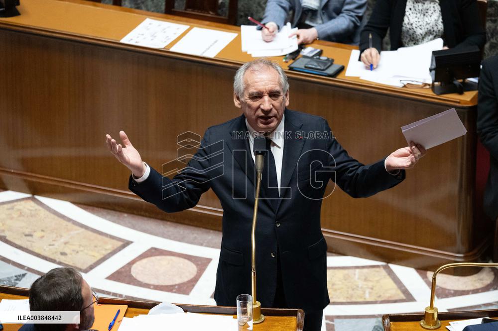 Francois Bayrou replies to MP after general policy statement - Paris