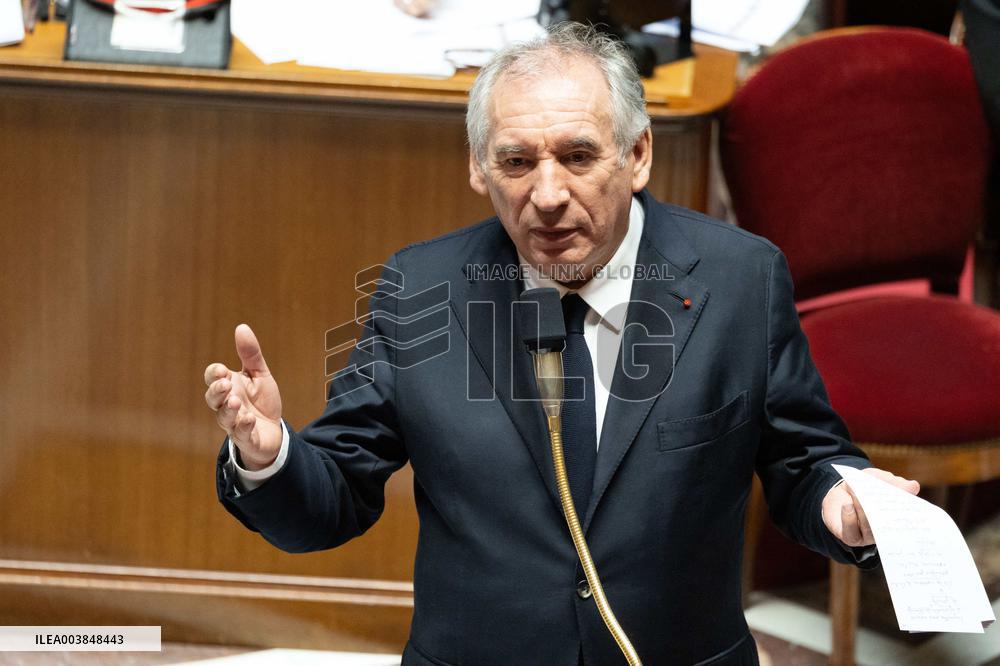 Francois Bayrou replies to MP after general policy statement - Paris