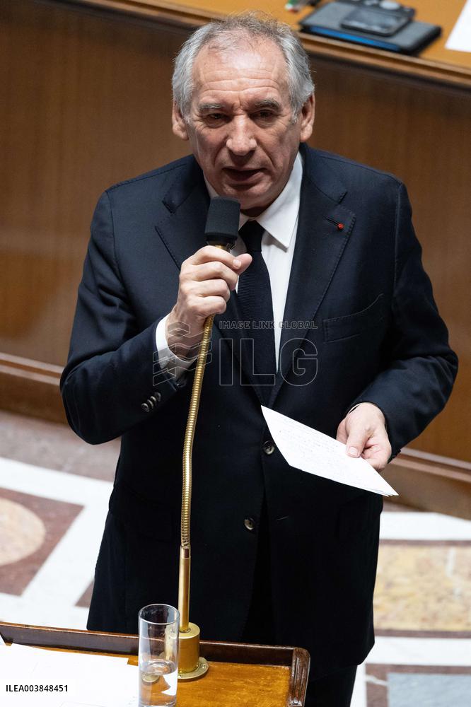 Francois Bayrou replies to MP after general policy statement - Paris