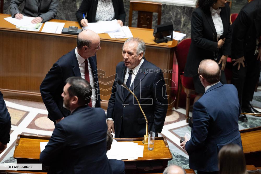 Francois Bayrou replies to MP after general policy statement - Paris