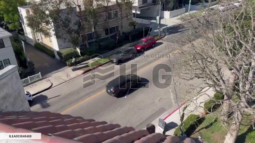 US: Thick Smoke Engulfs Los Angeles As Fierce Wildfires Continue To Rage