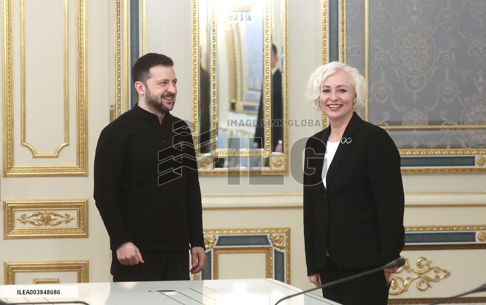 Volodymyr Zelenskyy meets with Speaker of Latvian Parliament