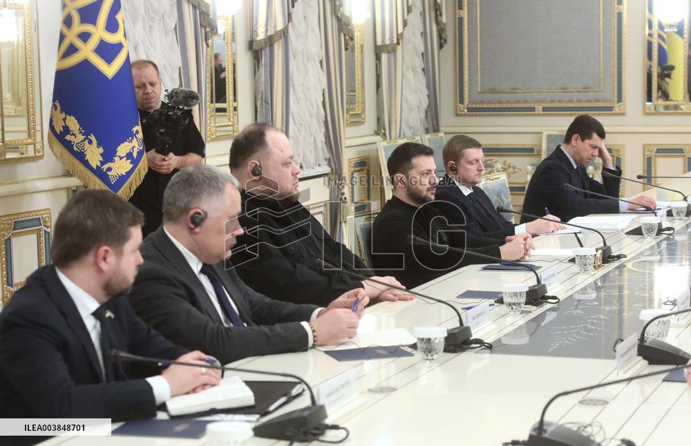 Volodymyr Zelenskyy meets with Speaker of Latvian Parliament