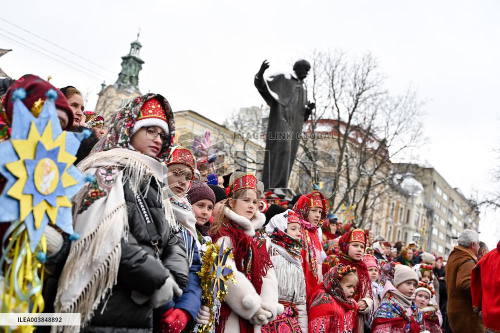 Festival of Ukrainian winter folklore held in downtown Lviv