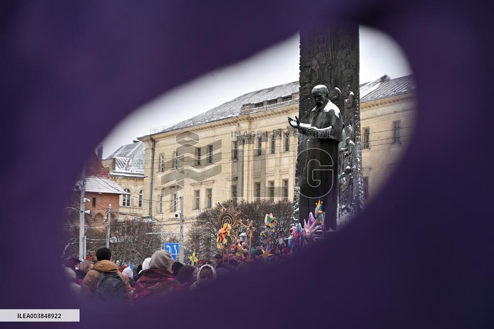 Festival of Ukrainian winter folklore held in downtown Lviv