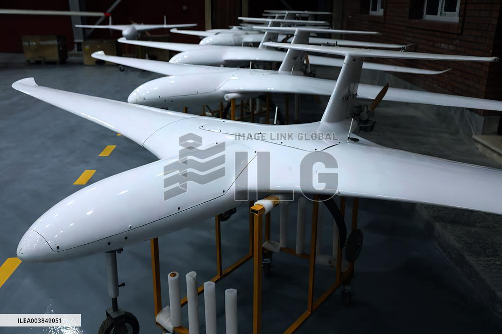 Iranian Army Held A Ceremony For The Delivery Of 1000 Drones