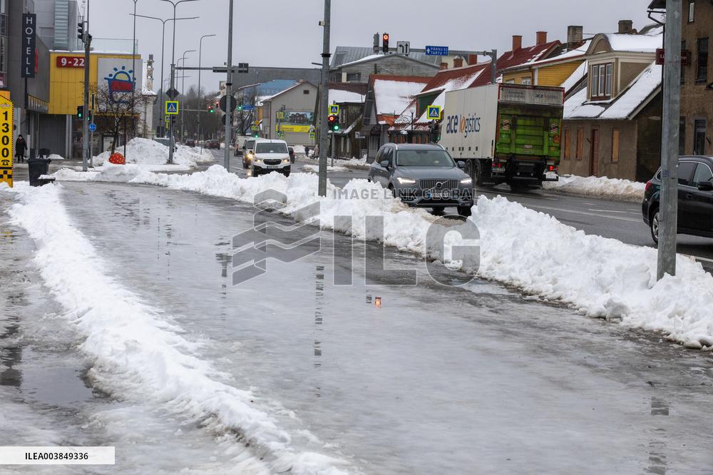 Thaw has made moving on the streets difficult