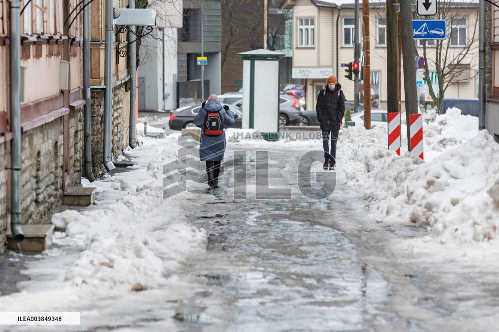 Thaw has made moving on the streets difficult
