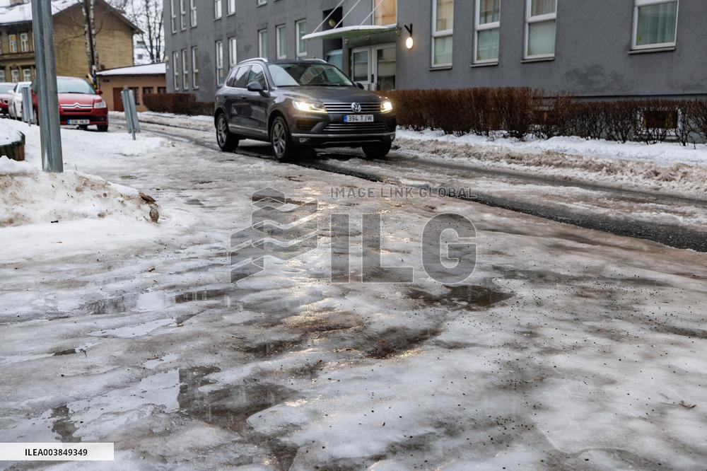 Thaw has made moving on the streets difficult
