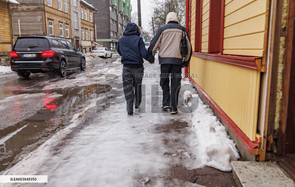 Thaw has made moving on the streets difficult