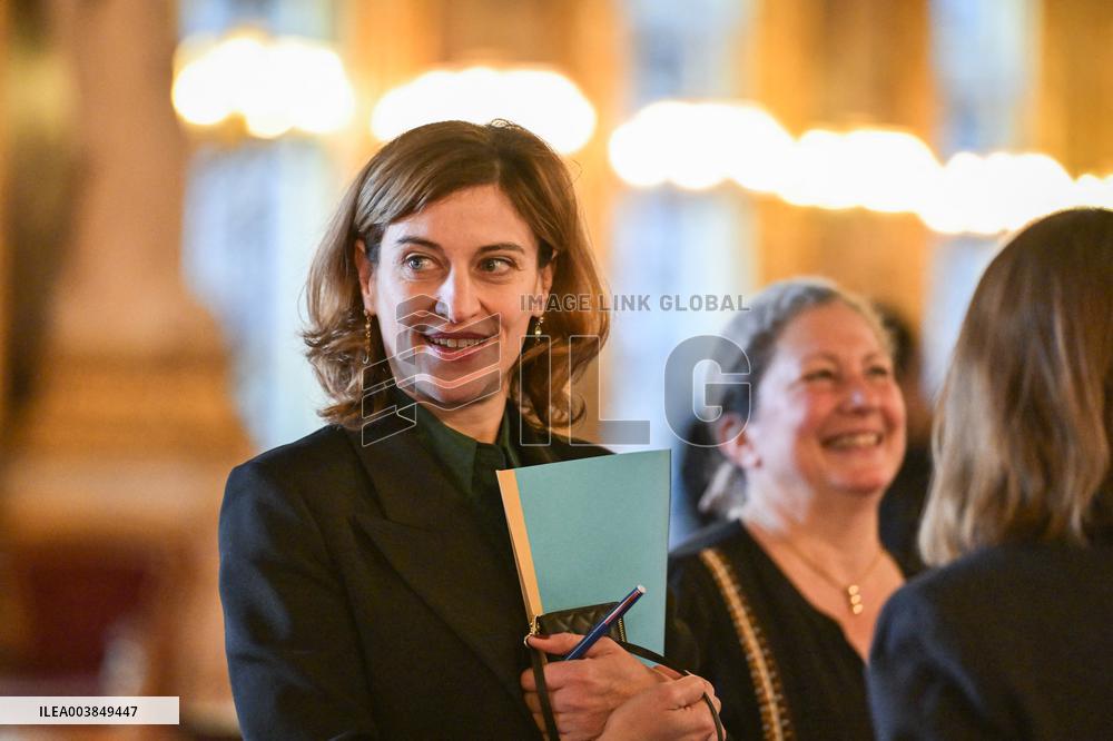 Announcement of the Government Statement at the Senate in Paris FA