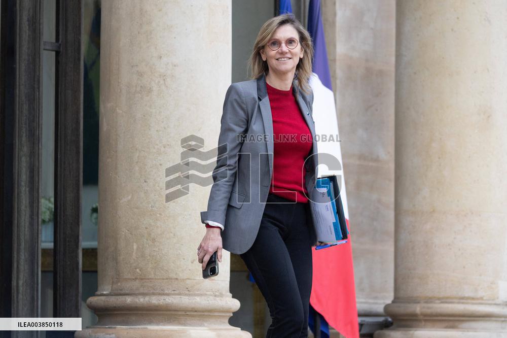 Weekly Cabinet Meeting - Paris