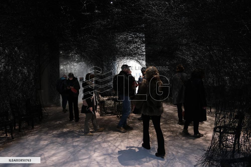 Chiharu Shiota Exhibition - Paris