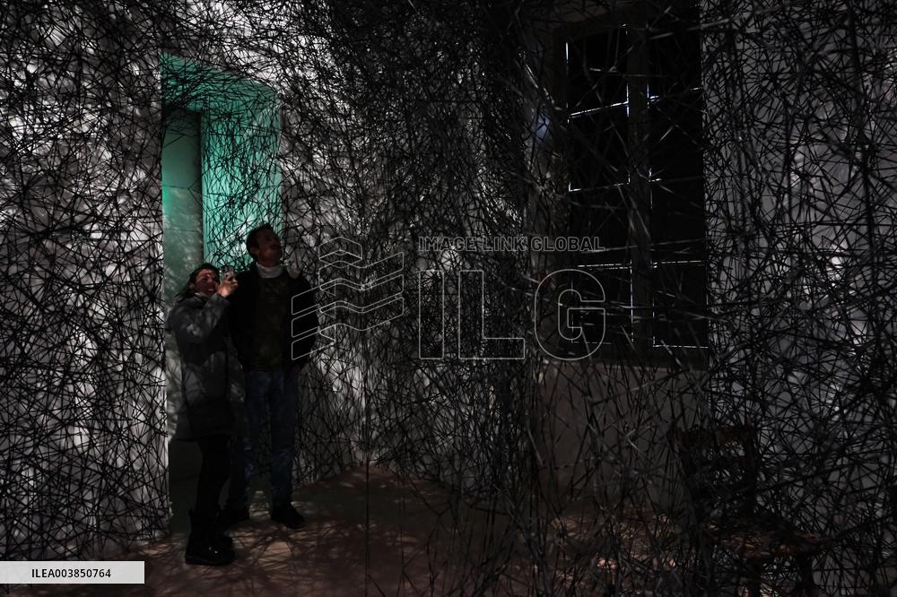 Chiharu Shiota Exhibition - Paris