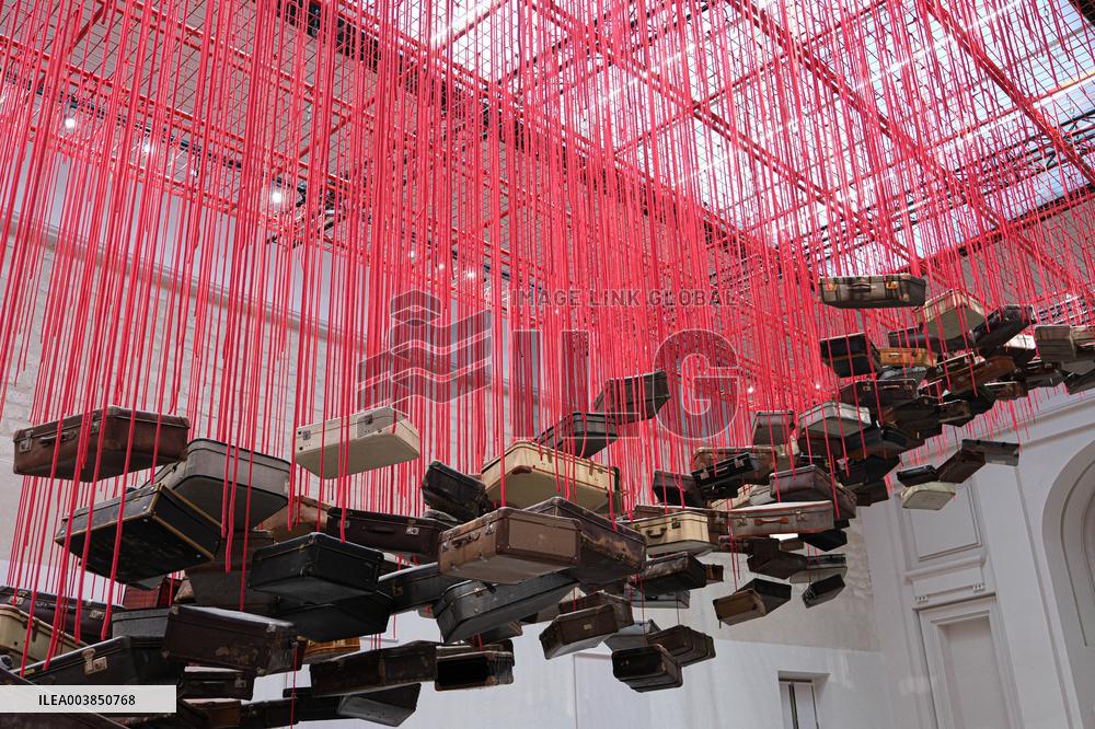 Chiharu Shiota Exhibition - Paris