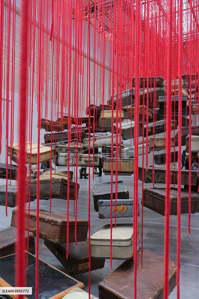 Chiharu Shiota Exhibition - Paris
