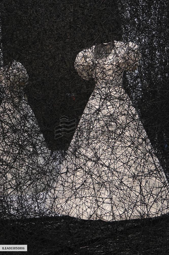 Chiharu Shiota Exhibition - Paris