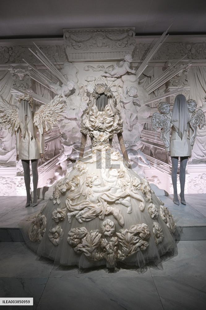 Dolce&Gabbana Exhibition - Paris