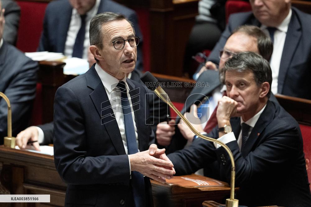 Questions to the Government - Paris