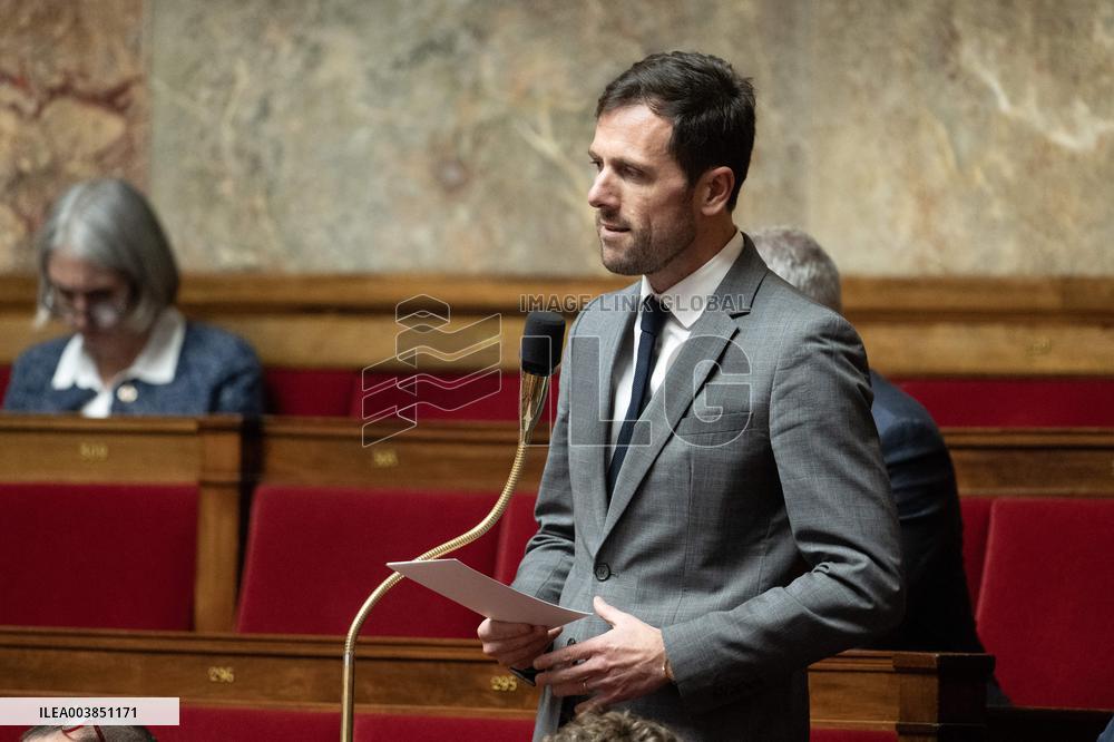 Questions to the Government - Paris